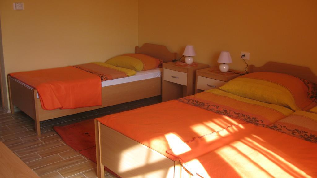 Villa Tourist Farm Dujceva Domacija à Vremski Britof Extérieur photo